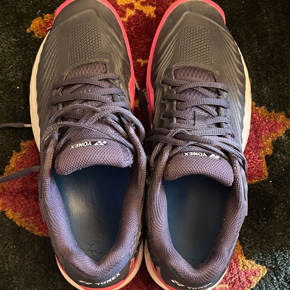 Yonex Women's Purple Athletic Sneakers with Pink Accent